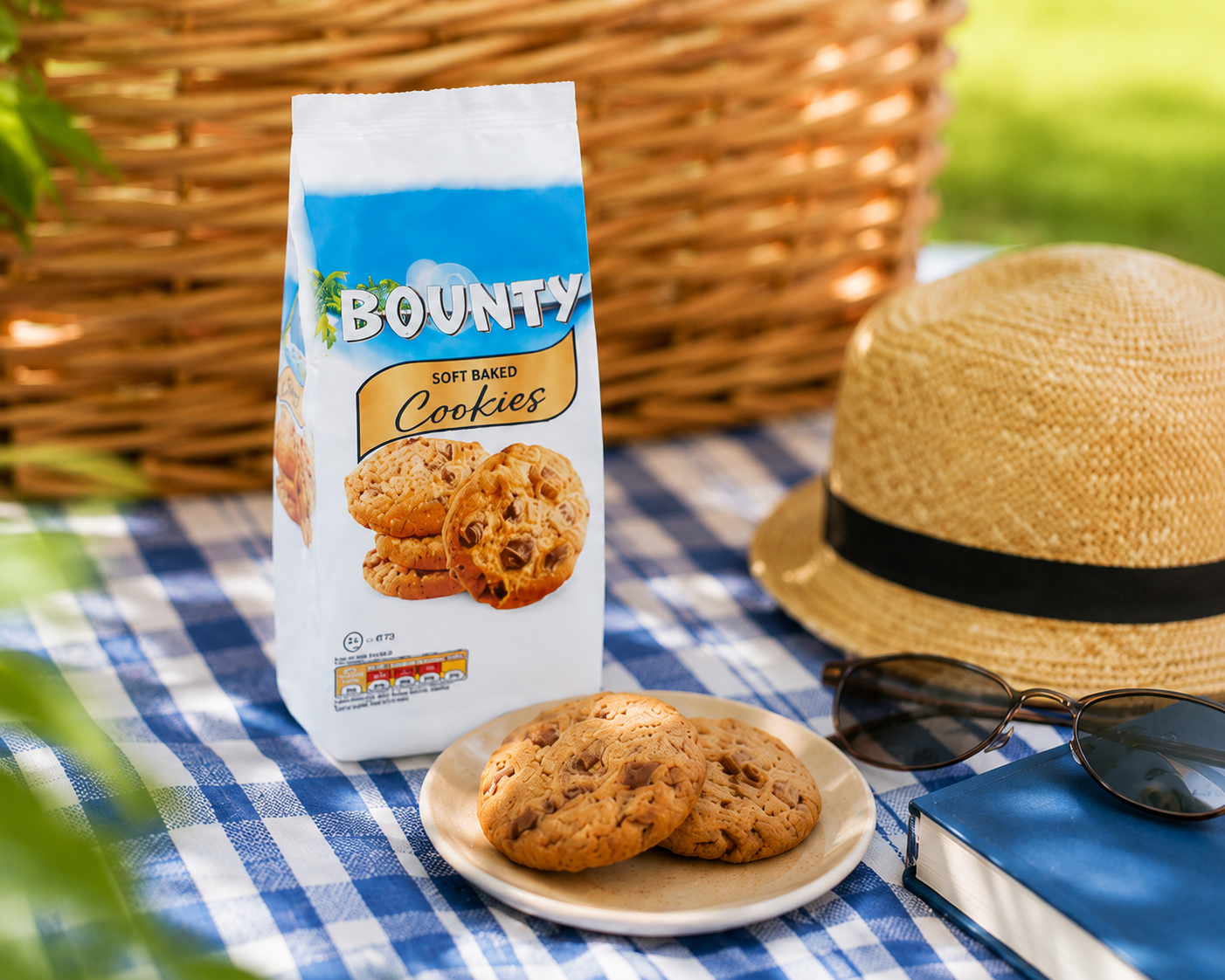 Bounty Chocolate Chunk Cookies 180gm Imported From UK - Nosh Products