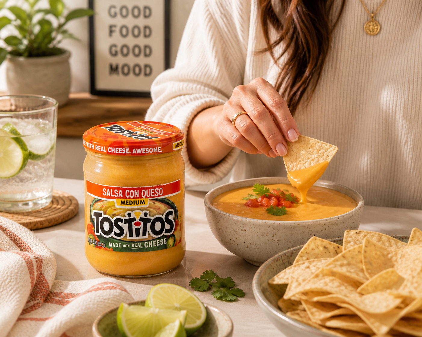 Tostitos Con Queso Cheese Dip 453gm - Nosh Products